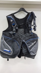 1 X AQUALUNG DIVING HARNESS SIZE X LARGE