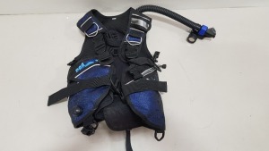 1 X SEA HAWK DIVING HARNESS SIZE UNKNOWN