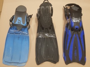 10 X SCUBA DIVING FINS IE SEAMAN, VORTEX AND AQUALUNG IN VARIOUS COLOURS AND SIZES (EX-HIRE)