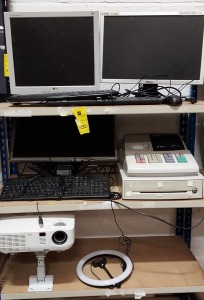 9 X PIECE MIXED LOT CONTAINING 1 X LG DESKTOP MONITOR 1 X DELL ONITOR 1 X ACER MONITOR, CASH REGISTER, NEC PROJECTOR KEYBOARDS ETC - 0N 3 SHELVES