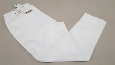 11 X BRAND NEW DOROTHY PERKINS SHAPE & LIFT WHITE PETITE JEANS - SIZE UK 18 RRP £35.00pp