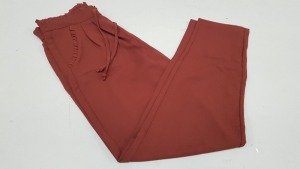 40 X BRAND NEW JACQUELINE DE YONG SMOKED PAPRIKA WOMENS TROUSERS - IN SIZE MEDIUM