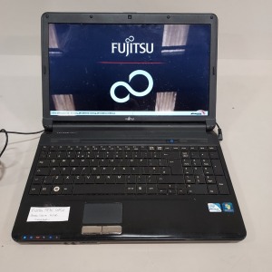 1 X FUJITSU A530 LAPTOP - HARD DRIVE WIPED- NO OS - WITH CHARGER