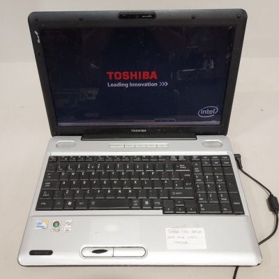 1 X TOSHIBA L500 LAPTOP - HARD DRIVE WIPED - NO OS -- WITH CHARGER