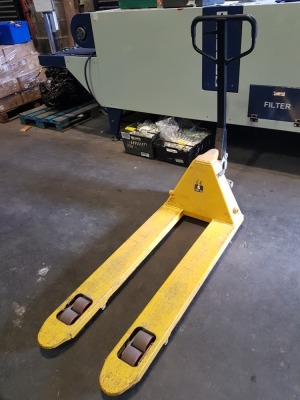 HAND PALLET TRUCK MAX SWL 2500KG