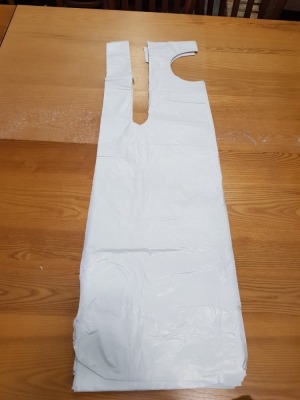 12,000 X BRAND NEW WHITE MDPE PPE APRONS SIZE 700 X 1170 MM MODEL: APRW5 - IN 12 BOXES