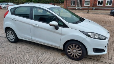 WHITE FORD FIESTA STYLE 5 DOOR HATCHBACK REG: YC13FLZ VIN/CHASSIS NUMBER: WF0DXXGAKDDJ02399 5 SPEED MANUAL PETROL 1242CC FIRST REGISTERED 20/5/2013 MILEAGE:76,561 NO DOCUMENTS MOT EXPIRES 8/3/2023 1 KEY