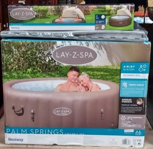 BRAND NEW BESTWAY PALM SPRINGS LAY-Z-SPA PORTABLE SPA
140 BUBBLE JET SYSTEM, FREEZE SHIELD & MULTI FUNCTIONAL PUMP - INFLATED SIZE 1.96 X 71 CM. 
ADDITIONAL ACCESSORIES : LAY-Z-SPA CANOPY & INTERLOCKING FLOOR PROTECTOR MAT (NOTE: VAT NOT APPLICABLE ON THI