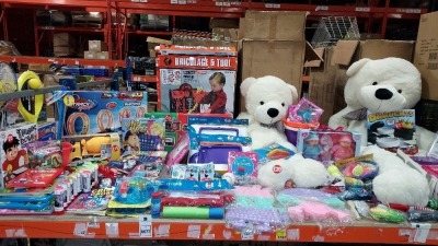 FULL BAY TOY LOT TO INCLUDE LARGE STUFFED TEDDY BEARS , LINE 4 UP , THUMBS DOWN , RACING TRACK SPORTS , BRICOLAGE AND TOOL TOYS , LUDO , PRINCESS DOLLS , FROZEN 2 BUBBLES , VARIOUS BOOKS TABLET COVERS ETC