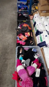 6 TRAYS OF ASSORTED WINTER WEAR TO INCLUDE THERMAL SOCKS , VARIOUS BOB HATS , PACK OF 5 BOYS SOCKS , BOXERS ETC - COMES LOOSE