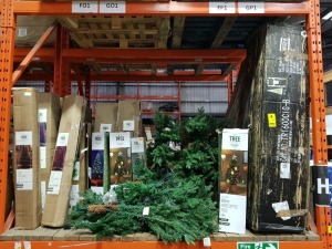 14 PIECE CHRISTMAS TREE LOT CONTAINING 1.8 M FIBRE OPTIC TREE , 1.5 M FIBRE OPTIC TREE , 1.2 M FIBRE OPTIC TREE , 80 CM FIBRE OPTIC TREE ,CANYON PINE TREE , LOOSE ARTIFICIAL TREE ETC - ON A FULL BAY IN 14 BOXES ( NOTE : ALL CUSTOMER RETURNS - SOME FAULT