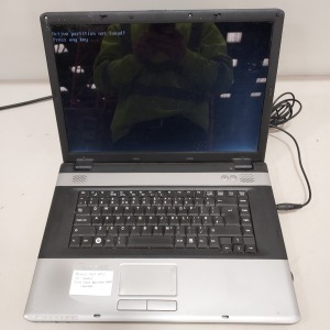 1 X ADVENT 8117 LAPTOP - 17 SCREEN - SOLID STATE - HARD DRIVE WIPED - NO OS - WITH CHARGER