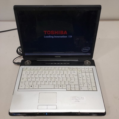 1 X TOSHIBA P200 LAPTOP - SOLID STATE- HARD DRIVE WIPED - NO OS - WITH CHARGER