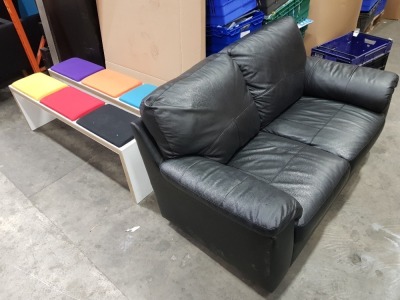 3 PIECE MIXED LOT TO INCLUDE 2 X CUSHIONED 3 SEATER BENCHES IN VARIOUS COLOURS 1 X 2 SEATER LEATHER EFFECT SOFA ( PLEASE NOTE 1 WOODEN FOOT MISSING ) (BENCH SIZE 155L X 30W X 50H)