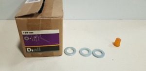 25 X 4 KG BOXES OF DIALL M18 WASHERS