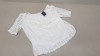 30 X BRAND NEW DOROTHY PERKINS WHITE BLOUSES IN SIZE 18 RRP-£20.00