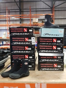 10 X PAIRS OF BEAVER PROFESSIONAL DIVING BOOTS IN SIZES 2,3, 5, 7, 8, 9