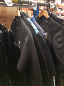 4 X BRAND NEW DIVING WET SUITS IN VARIOUS BRANDS TO INCLUDE SWARM, OSM, WATERPROOF IN SIZES S/M, M, M/L.