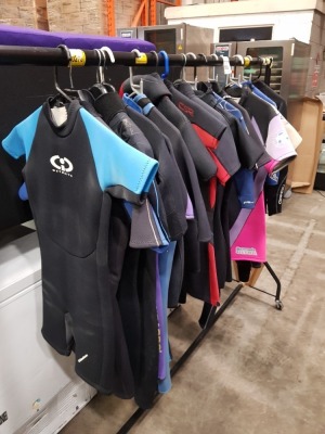 15 X VARIOUS DIVING WET SHORTY SUITS AND 1 X DIVING TOP, ALL IN VARIOUS SIZES