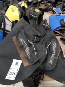 2 X DIVING HARNESSES (SEA POWER AND SCUBAPRO) IN SIZES L