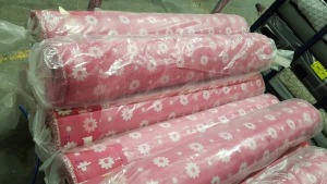 50 METRE ROLL OF PINK & WHITE FLORAL PATTERNED FABRIC (150CM WIDE) - TOTAL 75M/2