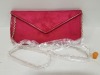 16 X CLUTCH BAGS IN RED