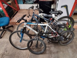 4 PIECE BIKE LOT CONTAINING 1 X AVALANCE GT BIKE 16 FRAME , 1 X MONGOOSE CROSSWAY 250 -17 FRAME , 1 X CHALLENGE SPECTRE BIKE 18 FRAME AND 1 X HOPE BMX BIKE 11 FRAME