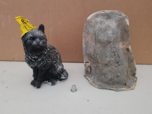 23CM SITTING CAT 2 MASTER CAST WITH LATEX SLIP & FIBRE GLASS MOULD (FOR CASTING PRODUCT TO RETAIL £11.99 )