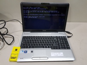 TOSHIBA L500 LAPTOP SOLID STATE HARD DRIVE WIPED WITH CHARGER