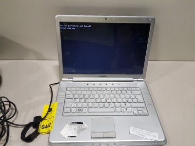 SONY CR11S LAPTOP SOLID STATE HARD DRIVE WIPED WITH CHARGER