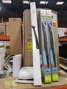 APPROX 40 X BRAND NEW CITROEN WIPER BLADES IN VARIOUS SIZES IN 1 LARGE BOX