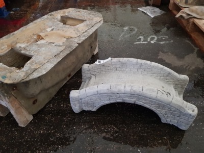 55 CM LENGTH / 24 CM HEIGHT TUNNEL BRIDGE MASTER CAST WITH LATEX SLIP & FIBRE GLASS MOULD (FOR CASTING PRODUCT TO RETAIL £29.99)