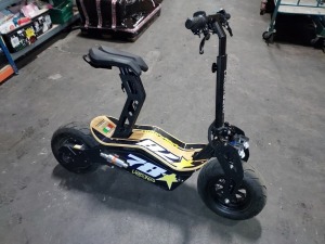 1 X VELOCIFERO MAD LITHIUM 48 V 1600W ADULT ELECTRIC SCOOTER - NO 78 - WITH KEY - NO CHARGER