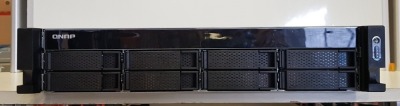 1 X QNAP SERVER UNIT WITH 8 X 12 TB HDD (DATA WIPED)