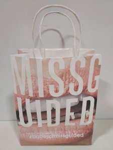 APPROX 4,000 X MISSGUIDED GIFT BAGS - SIZE - HEIGHT-23CM-LENGTH-19CM -DEPTH-9CM ON 1 PALLET -