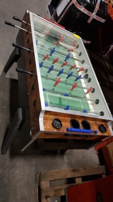 1 X GLASS TOP FOOTBALL TABLE WITH BALLS - SIZE : LENGTH -155CM - WIDTH-110CM - HEIGHT- 96CM