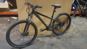 1 X CARRERA 34CM FRAME VENGEANCE 27.5 MOUNTAIN BIKE WITH DISC BRAKES