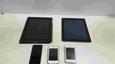 5 X MIX LOT TO INCLUDE 2 X APPLE IPADS, 2X SAMSUNG PHONES, 1X APPLE IPHONE (ALL SPARES)