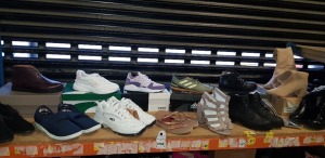 14 X PIECE MIXED SHOE/TRAINER LOT CONTAINING - PUMA WHITE TRAINERS - ADIDAS TRAINERS - ADIDAS PREDATORS - HUDSON BOOTS - TOPMAN DESSERT BOOTS - HAVANA SANDALS ETC- VARIOUS SIZES