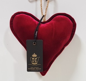 72 X BRAND NEW THE VINTAGE GARDEN ROOM RED VELVET HANGING HEART SIZE 16 X 18 X5 CM