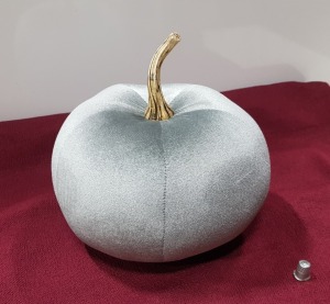 32 X BRAND NEW THE VINTAGE GARDEN ROOM GREY VELVET DECORATIVE PUMPKIN 32 X 17CM IN 4 BOXES