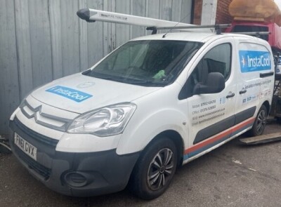 ***** PLEASE NOTE THIS VAN IS SITUATED IN CROYDON**** WHITE CITROEN BERLINGO 625 LX HDI 75 DIESEL PANEL VAN 1560CC REG NO: FN61 GVX VIN NO: VF77B9HTCBJ731906 FIRST REGISTERED 23/9/2011 NO V5 NO MOT NO KEYS MILEAGE UNKNOWN ****TO BE COLLECTED FROM CROYDON*