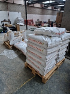 *** THIS ASSET IS LOCATED IN REDDISH & WILL NEED COLLECTING BY ARRANGEMENT UP TO FRIDAY 3RD FEBRUARY 2023 *** 22 BAGS OF MALT IE:- 13 X 25KG BAGS OF CRUSHED CHIT MALT BEST BEFORE 30/04/24 1 X 25KG BAG CRUSHED WHEAT MALT BB 30/09/23 2 X 25KG BAGS CRUSHED 