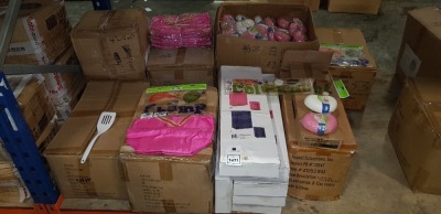 APPROX 1000+ PIECE MIXED LOT TO INCLUDE - SPATCHULARS- COOLER BAGS - POP UP WARDROBES - WINDOW STICKERS - SOAP DISHES - ETC - IN HALF A BAY -