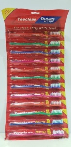 200 PACKS OF 12 TEE CLEAN DOUBLE ACTION TOOTH BRUSHES IN VARIOUS COLOURS