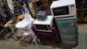 16 PIECE MIXED LOT TO INCLUDE 1X RUSSELL HOBBS TOASTER - 1X KENWOOD MICROWAVE -1X UNBRANDED MICROWAVE - 1X BABY HIGH CHAIR - 1X SALTER WEIGHING SCALES - 2 X STOOLS - 1X TROLLEY- AND KNIFES ETC