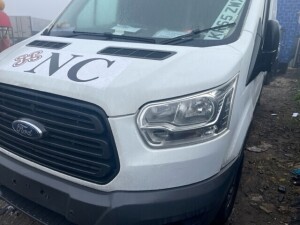 **** PLEASE NOTE THIS VEHICLE IS SITUATED IN CROYDON**** WHITE FORD TRANSIT 310 DIESEL PANEL VAN 2198CC FIRST REGISTERED 31/12/2015 REGISTRATION: KR65 ZWX VIN NUMBER: WF0XXXTTGXFM22274 NO KEYS NO V5 OR MOT VEHICLE IS LOCKED **** TO BE COLLECTED BY FRIDAY 