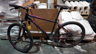 1 X CARRERA VENGEANCE 46 CM MOUNTAIN BIKE WITH DISC BRAKES