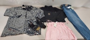 25 X BRAND NEW MIXED CLOTHING LOT CONTAINING - PUBLIC DESIRE HIGH HEELS - TOPSHOP SHIRT DRESS - MISSGUIDED BODYSUIT - TOPSHOP BLOUSE - MISSGUIDED FAUX LEATHER SKIRT - RIVER ISLAND SHIRT - DICKIES 1/4 ZIP JUMPER- ETC IN VARIOUS SIZES