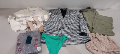 25 X BRAND NEW MIXED CLOTHING LOT CONTAINING -2X PUBLIC DESIRE HIGH HEELS - MISSGUIDED DRESS - BOO HOO BIKINI TOP AND MATCHING BOTTOMS - BOO HOO CROP TOP - BOO HOO LEGGINGS - BOO HOO CROP TOP -BOO HOO MAN SHHIRT - ETC IN VARIOUS SIZES